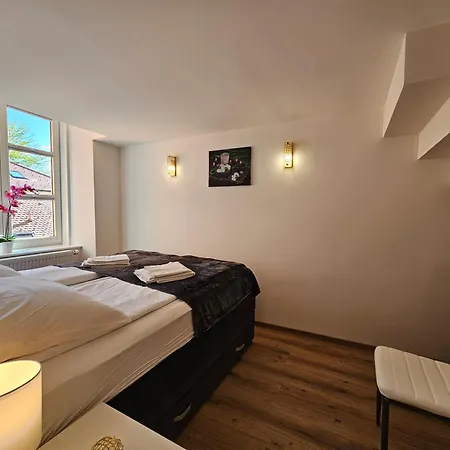 아파트 Relaxed Escape In The Old Town - App Sviti Tour As 류블랴나