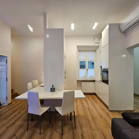 Relaxed Escape In The Old Town - App Sviti Tour As *