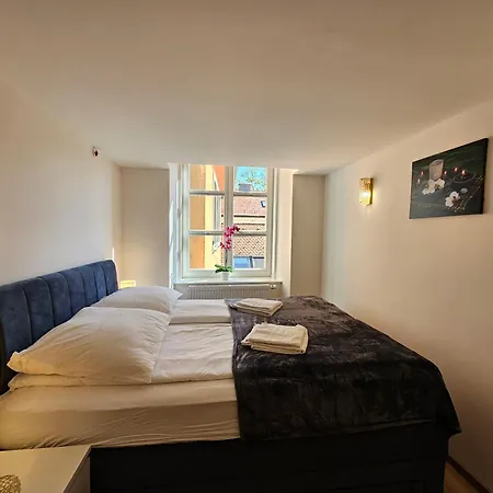아파트 Relaxed Escape In The Old Town - App Sviti Tour As 류블랴나